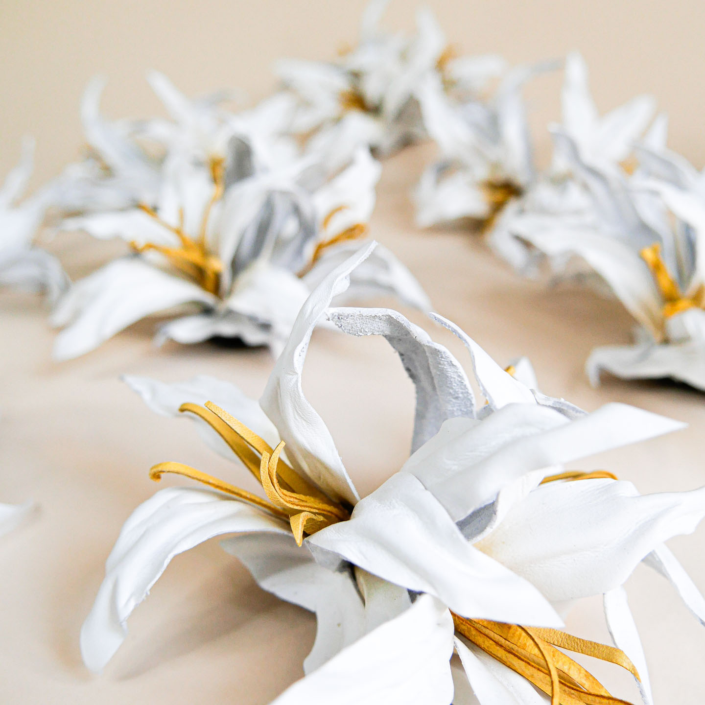 Lederblume LILY für Premium hochwertige Handtaschen von L'ANTOFOLIE, Sammelansicht