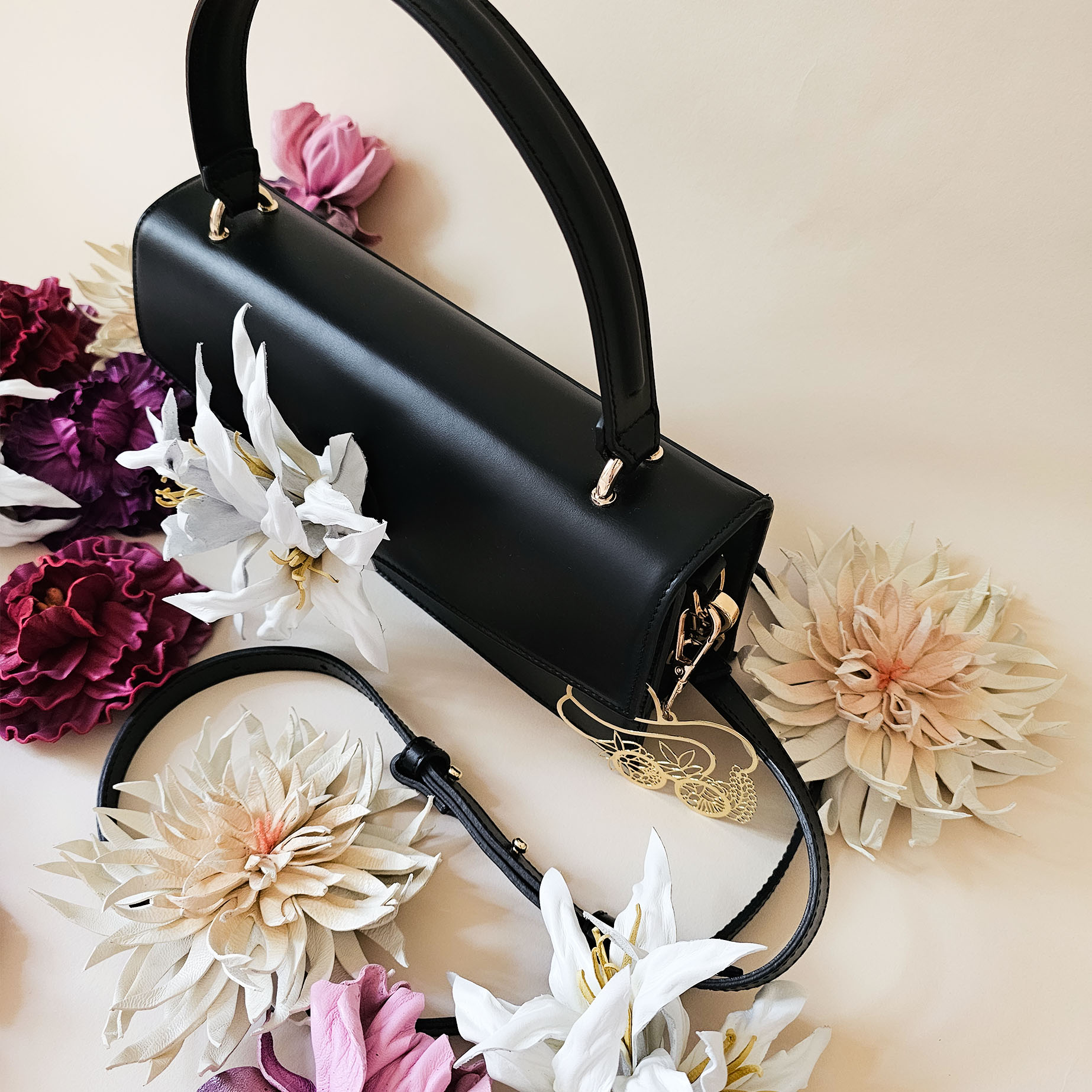 Designerhandtasche-Leder-Blumen-hochwertig-lantofolie