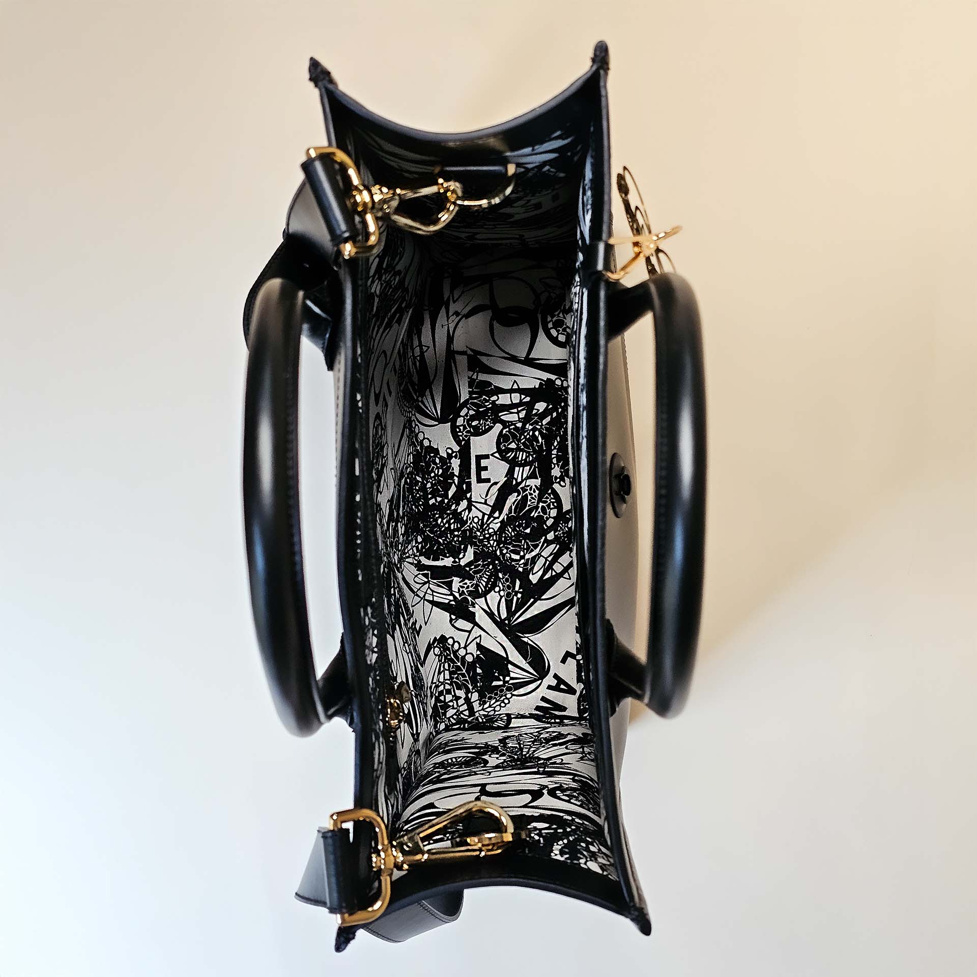 eleganter Shopper aus Leder schwarz Draufsicht