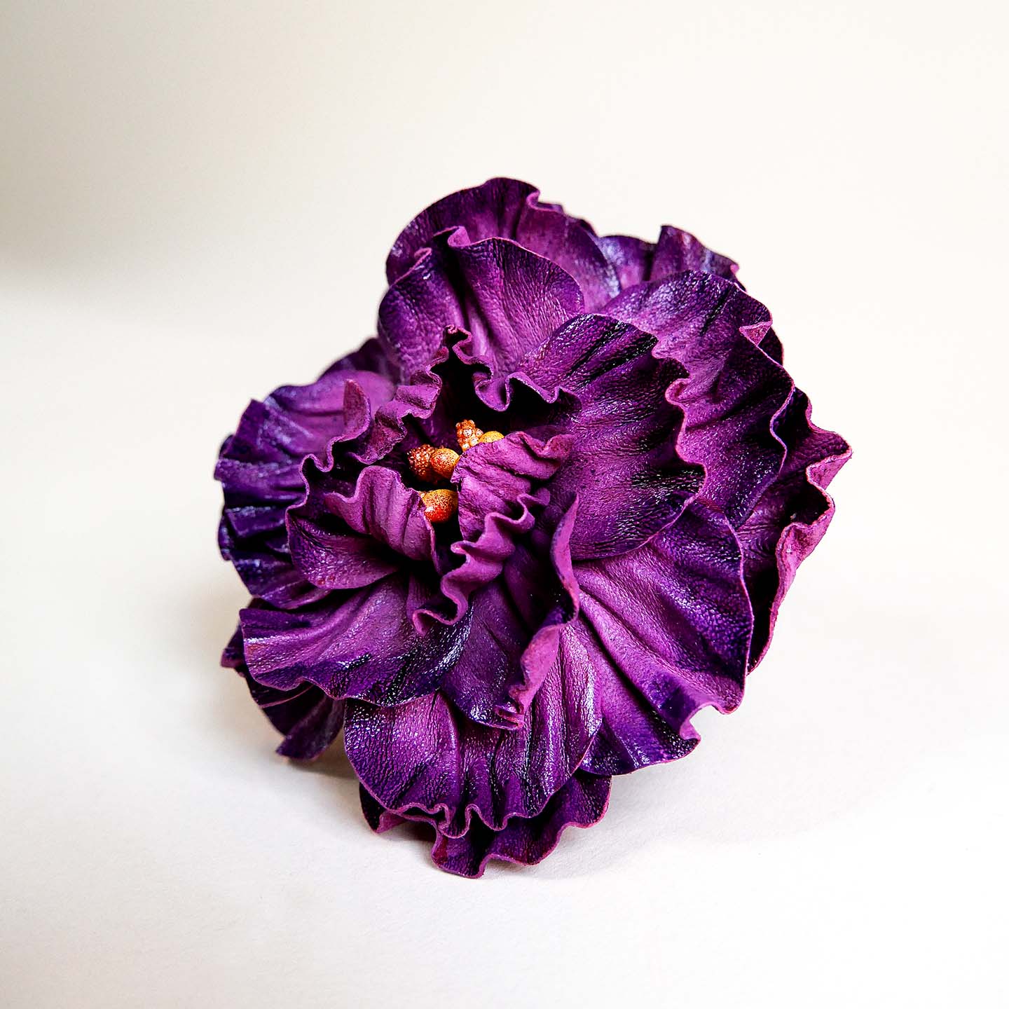 Lederblume PEONY violett für L'ANTOFOLIE Handtasche, Seitenansicht