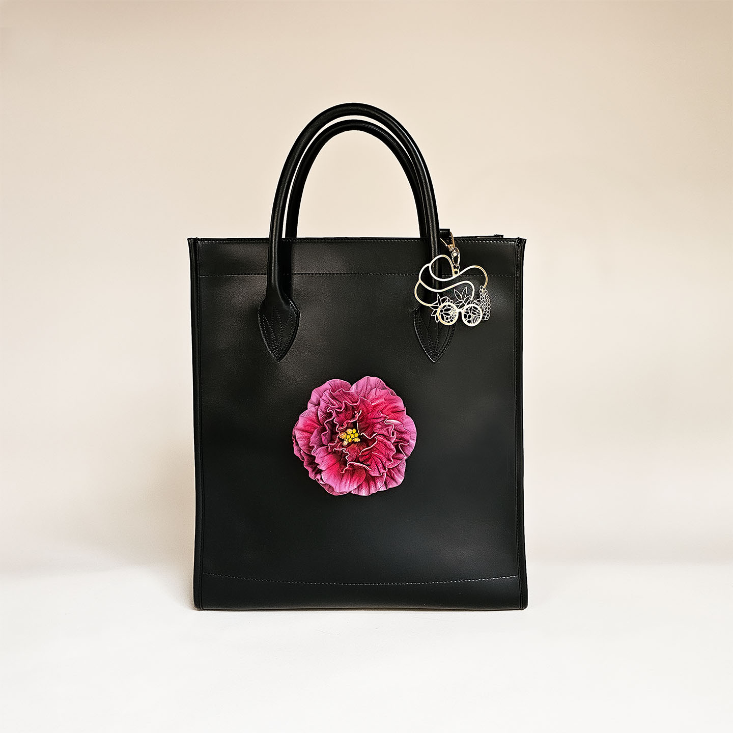 Shopper schwarz mit Blume Pfingstrose pink