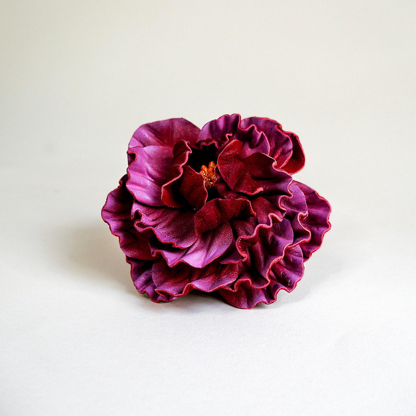 Blume aus Leder Pfingstrose pink rot, Frontansicht, Produktbild